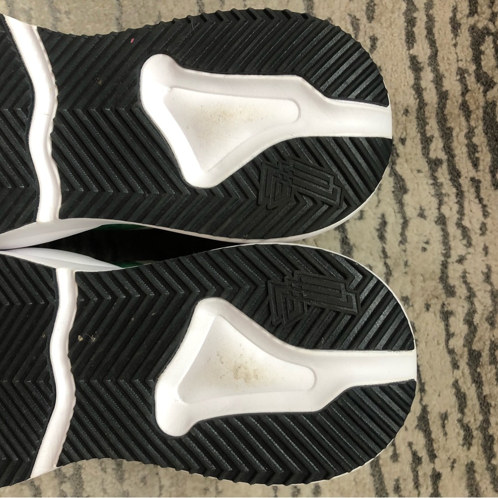 Triple 7 Notorious Racer shoe — tie dye mural pattern with chunky white base - Picture 8 of 14